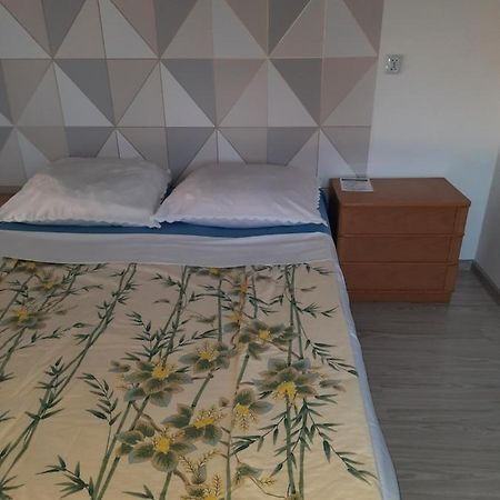 Pokoi Dwuosobowy Hotel Włodawa Екстериор снимка