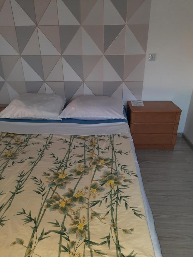 Pokoi Dwuosobowy Hotel Włodawa Екстериор снимка